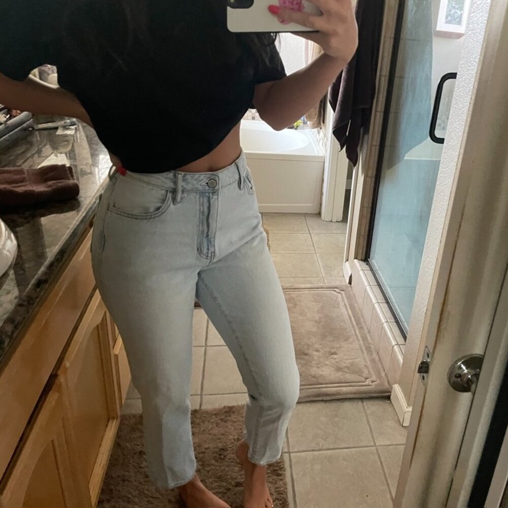 PacSun Light Blue Mom Jeans, Size 27
